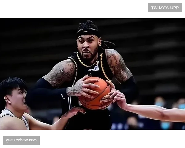 辽宁队莫兰德14分22篮板9助攻准三双 内线支柱作用凸显